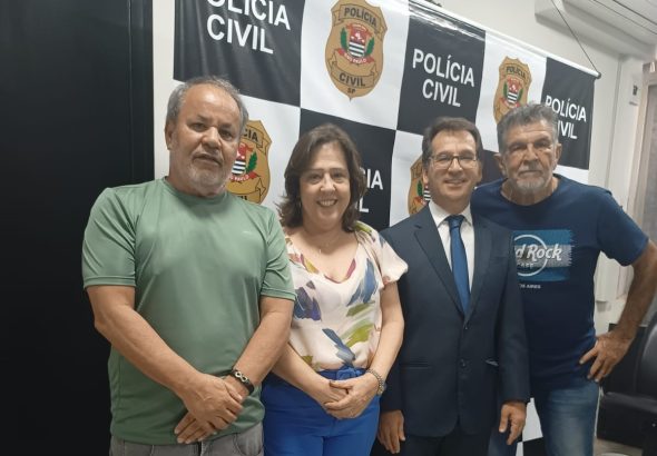 FOTO JULIO, CRISTINA E SR. SIGNEI