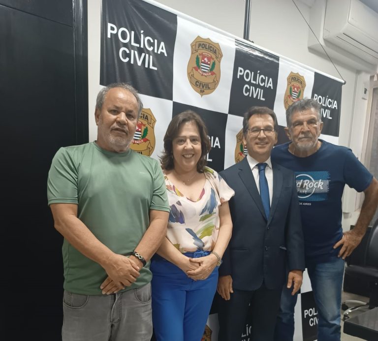 FOTO JULIO, CRISTINA E SR. SIGNEI